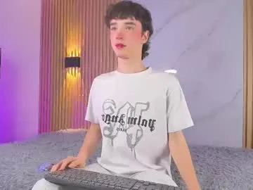 bright_diamonds_054 – webcam model profile photo Image 18