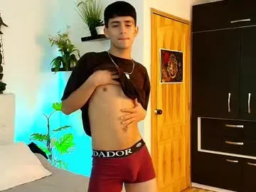 pinkadele – webcam model profile photo Image 15