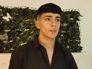 pinkadele – webcam model profile photo Image 9