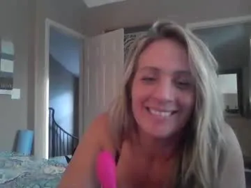 babyblues143 – webcam model profile photo