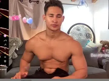 petites_perles – webcam model profile photo Image 13