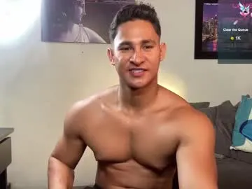 petites_perles – webcam model profile photo Image 3