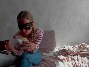 ErikaBonnie – webcam model profile photo Image 12