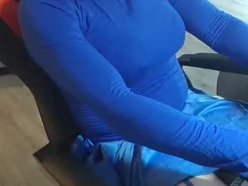 loving_ladies – webcam model profile photo Image 3