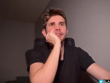 wet_dreamm22 – webcam model profile photo Image 2