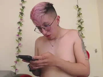 wet_dreamm22 – webcam model profile photo Image 9