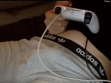 wetting_lust – webcam model profile photo Image 17