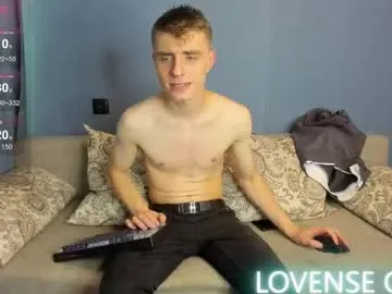 boysgang_sex – webcam model profile photo Image 3