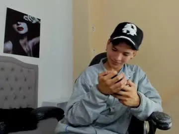 1pushman – webcam model profile photo Image 18