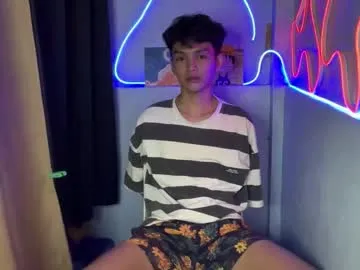 pinkadele – webcam model profile photo Image 10