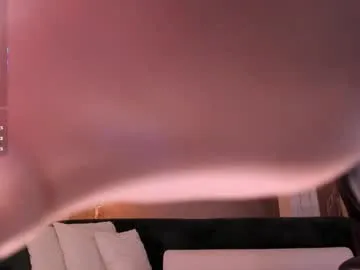 YingBao – webcam model profile photo Image 19