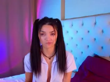 Amanda – webcam model profile photo Image 12