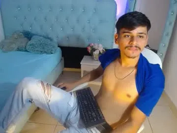 allen_clark – webcam model profile photo Image 5