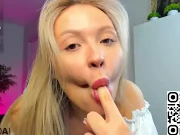 Missy – webcam model profile photo Image 15