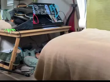 petites_perles – webcam model profile photo Image 4