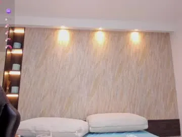 playussoftly – webcam model profile photo Image 17