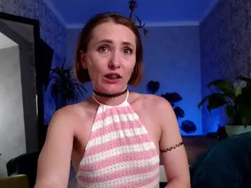 clara_bendover Image 19