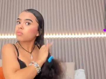 coralineross_ Image 4