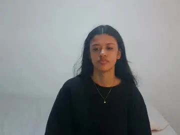 playussoftly – webcam model profile photo Image 4