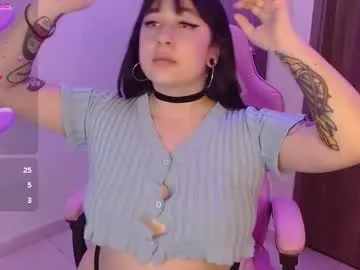 crystalitesq's Thumb Image