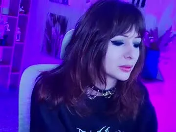 Liv – webcam model profile photo Image 4