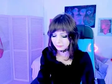 Liv – webcam model profile photo Image 6