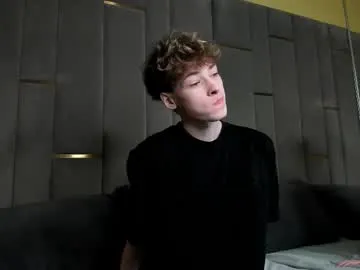 curlytwinkboy – webcam model profile photo Image 6