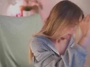 playussoftly – webcam model profile photo Image 17