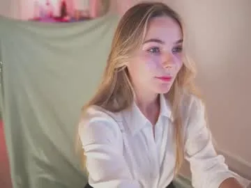 playussoftly – webcam model profile photo Image 18