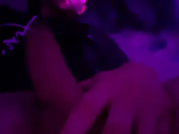 loving_ladies – webcam model profile photo Image 2