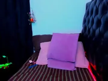 wet_dreamm22 – webcam model profile photo Image 8