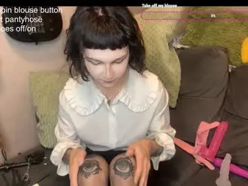 jean_mokujin – webcam model profile photo Image 5