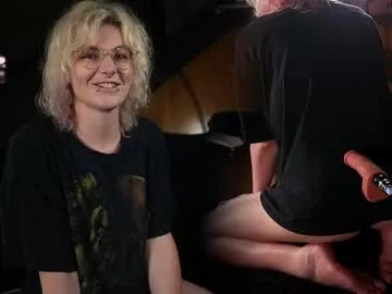 lina_kriss – webcam model profile photo Image 7