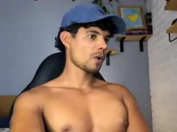nik_sharp – webcam model profile photo Image 7