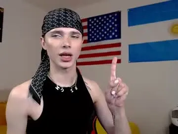 dcollins_ – webcam model profile photo Image 15