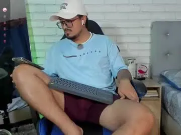 sexy_hot_friends_ – webcam model profile photo Image 14