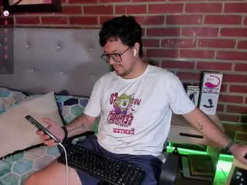 sexy_hot_friends_ – webcam model profile photo Image 2