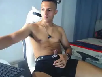 garret_alvin_ – webcam model profile photo Image 17