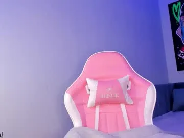 IssabellaKorz – webcam model profile photo Image 10