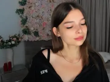 SilviaNoire – webcam model profile photo Image 11