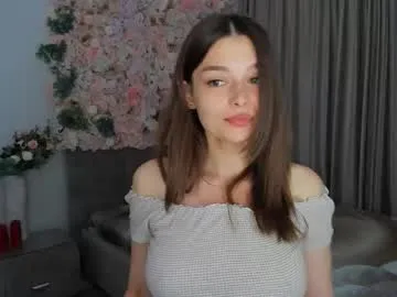 SilviaNoire – webcam model profile photo Image 13