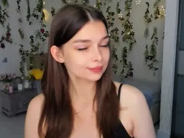 SilviaNoire – webcam model profile photo Image 17