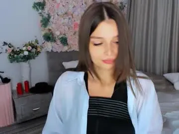 SilviaNoire – webcam model profile photo Image 7