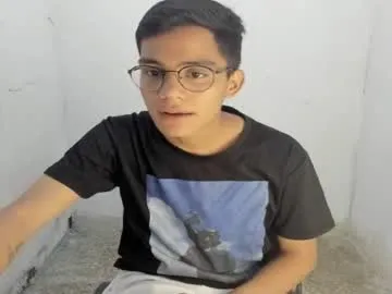 erikcolle – webcam model profile photo Image 2