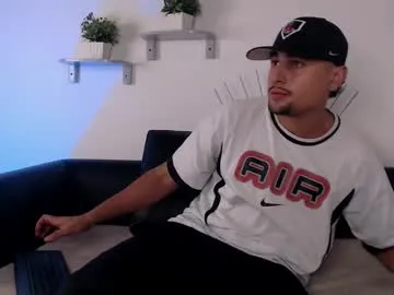 garret_alvin_ – webcam model profile photo Image 19