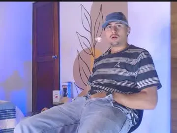 garret_alvin_ – webcam model profile photo Image 8