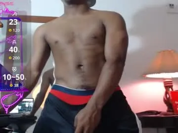 pizza_biceps – webcam model profile photo Image 4