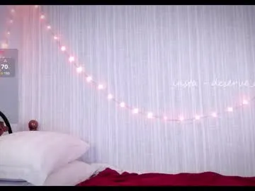 maruroche – webcam model profile photo Image 2