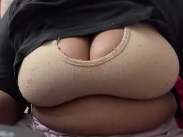 lina_kriss – webcam model profile photo Image 17