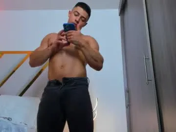 garret_alvin_ – webcam model profile photo Image 8